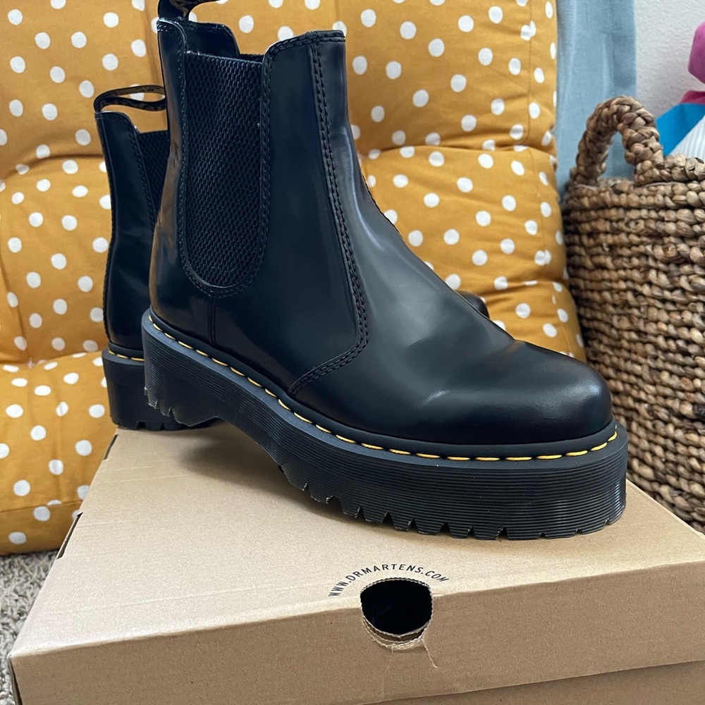 Dr Martens 2976 Quad Black Polished Smooth Platform Chelsea Boots